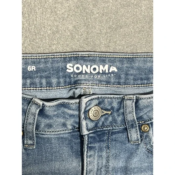 Sonoma Goods For Life Women's 6R Blue Curvy Straight Leg Jeans Medium Wash - Picture 2 of 8